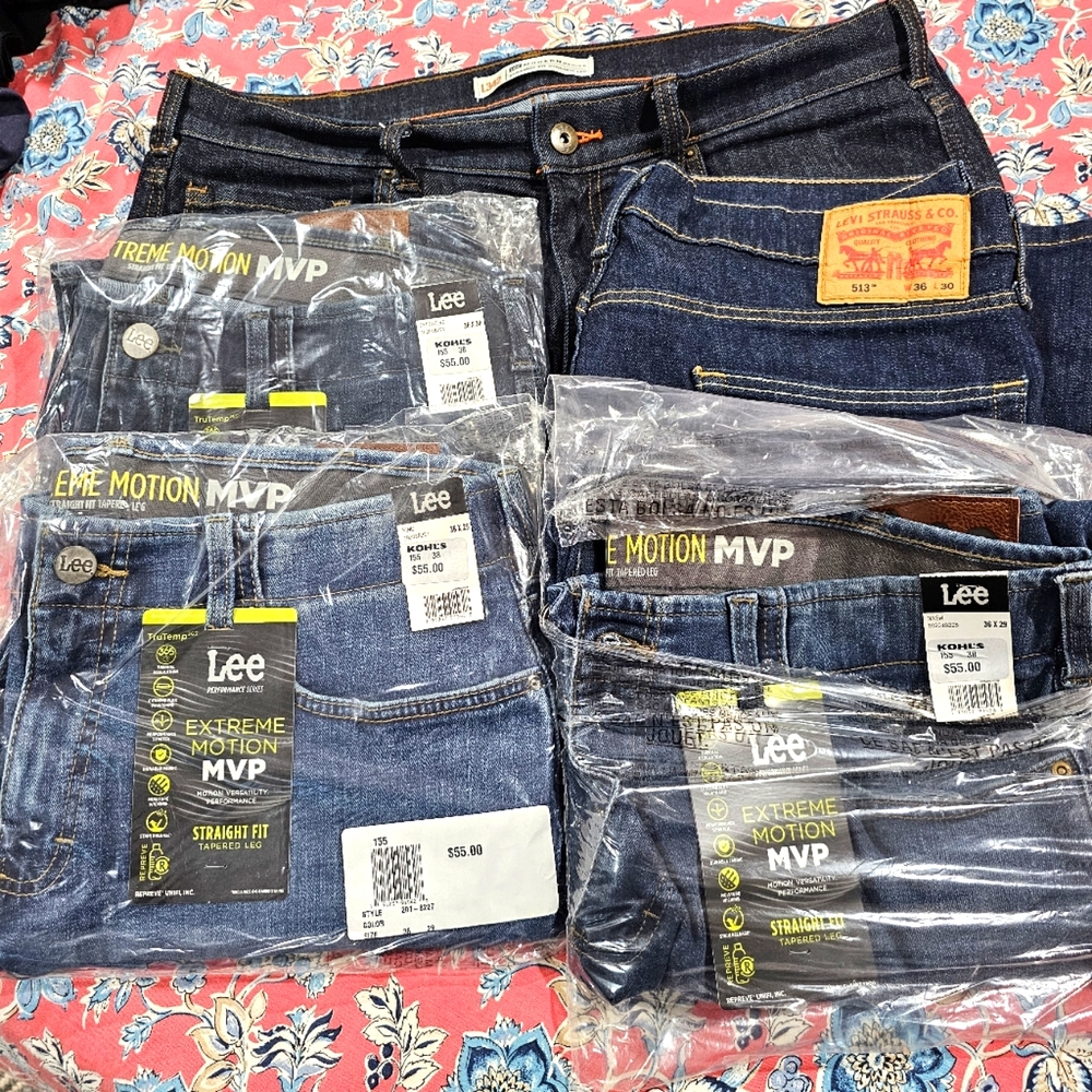 NWT Mens Lee and Levi's jeans